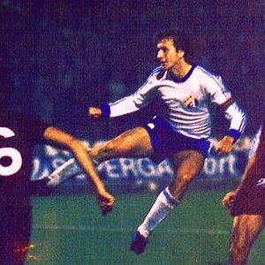 Torino - Dinamo 3:1: Velimir Zajec (beli dres, Dinamo) u akciji