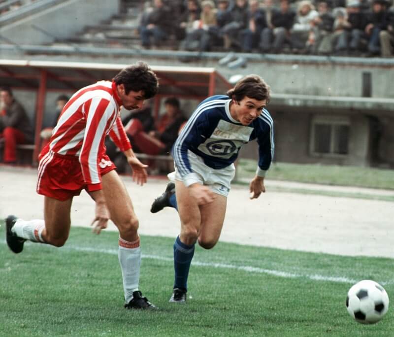 Crvena zvezda - Radnički 6:2: Slavoljub Muslin (levo, Zvezda) i Milovan Obradović