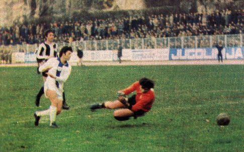 Fudbalerko Nogometović istražuje: Sezona 1976/77 – turniri, turneje …